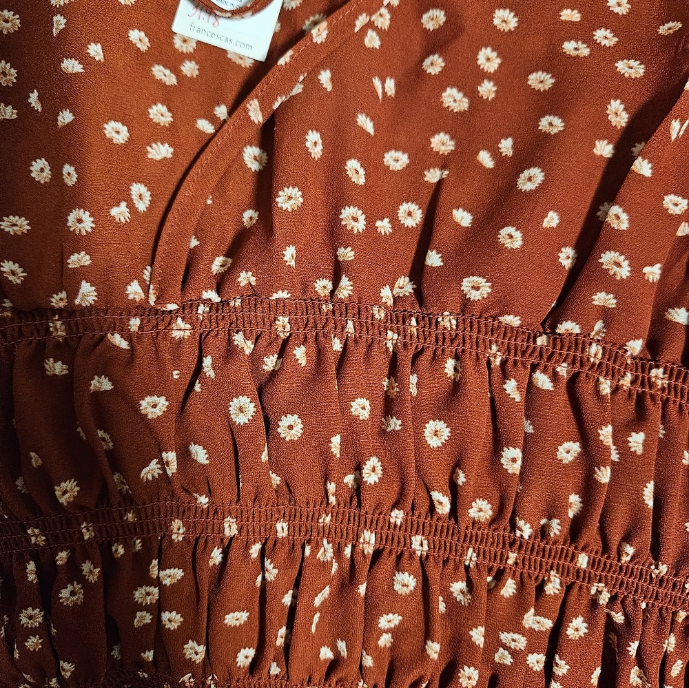 Francesca's collection, floral top long-sleeved, size medium nwt - Picture 4 of 8